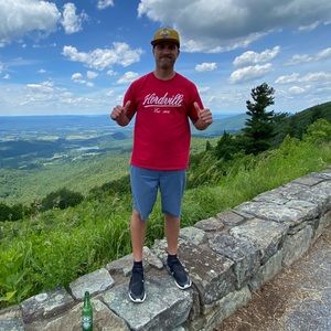 Meet your Posher, Todd